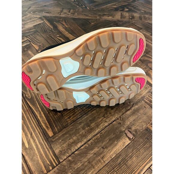 NWOT Sorel Ona Black Lace Up Sneaker Boot Women 8.5 High Top Athletic Hiking - Picture 3 of 13